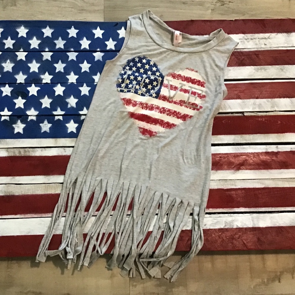 💰 Fringed tank top